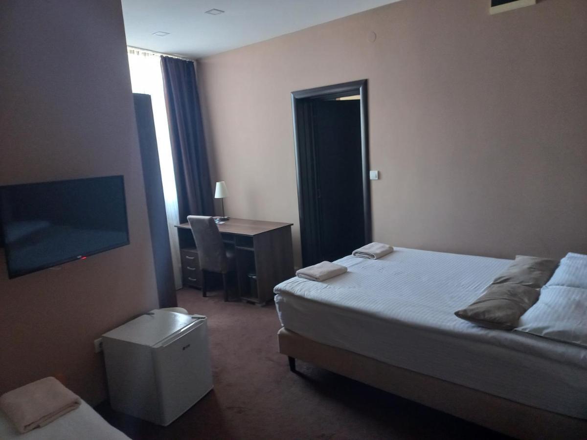 Hotel Usce Šabac Exteriör bild